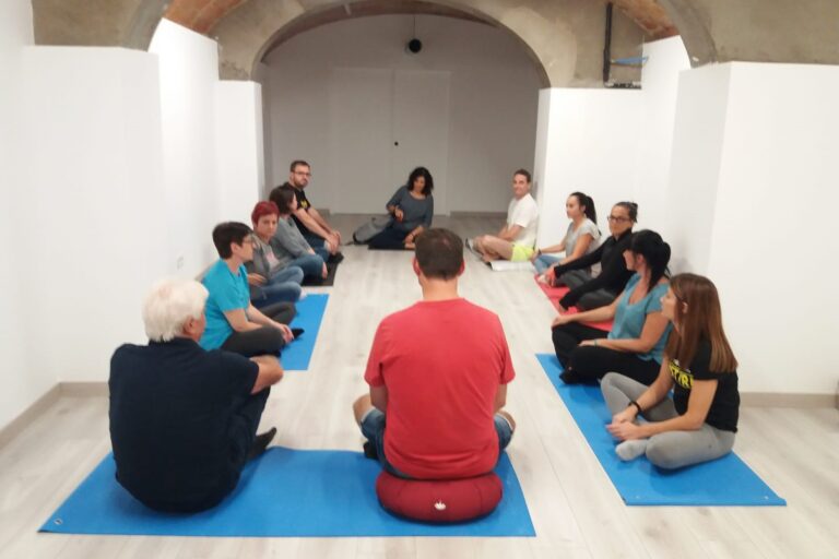Taller de Mindfulness Encuentra Paz y Bienestar